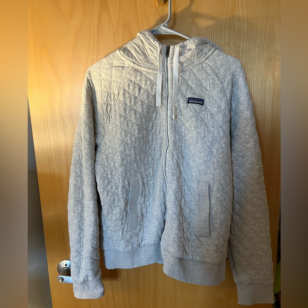 Patagonia organic cotton quilt hoody